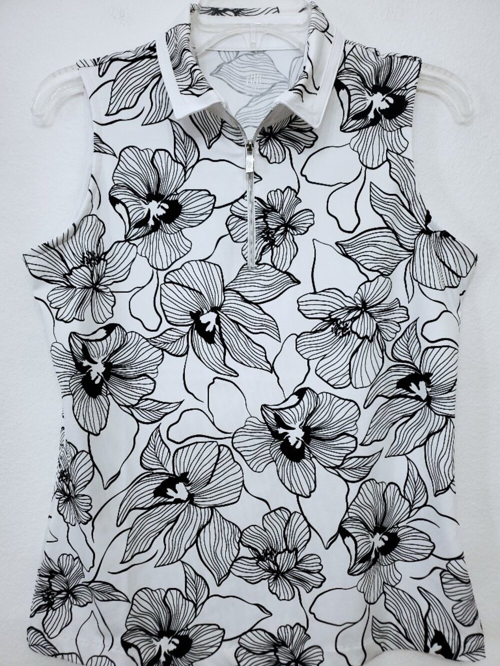 Tail Activewear Floral Sleeveless Tennis Pickleball Golf Sporty Top Size Medium